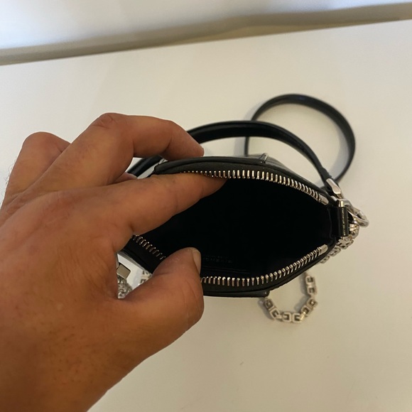 New GIVENCHY Small Bag Box Black Leather With Silver Chain Handbag - Picture 6 of 13